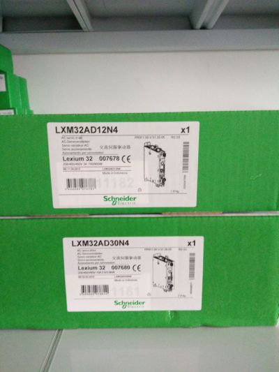 LXM32伺服驱动器