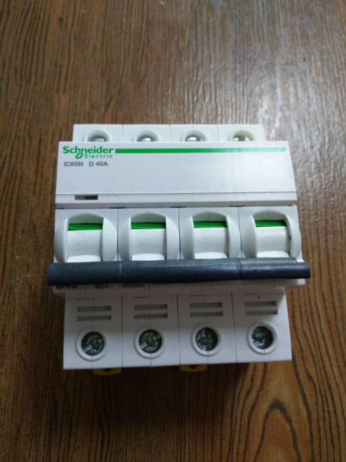 IC65小型断路器